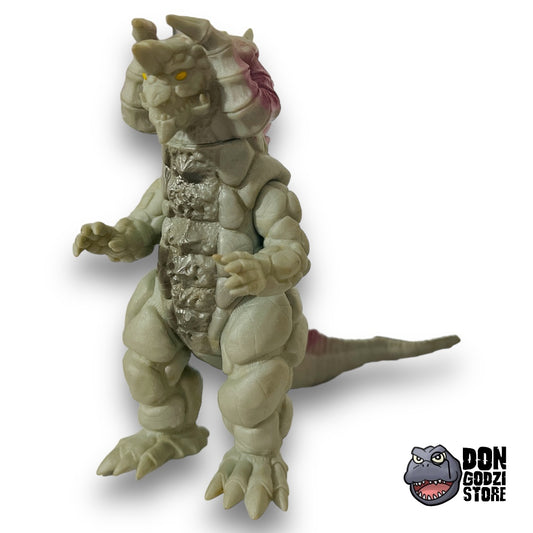 X: UK-1-D Silvergon - Ultra Kaiju Series - Bandai Japon