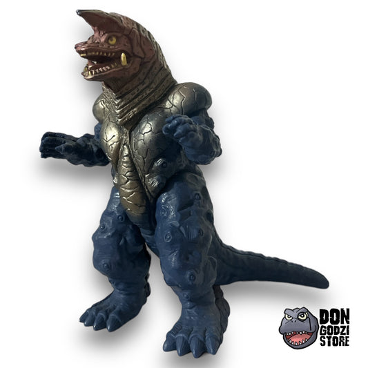 X:UK-1-C Golza - Ultra Kaiju Series - Bandai Japon